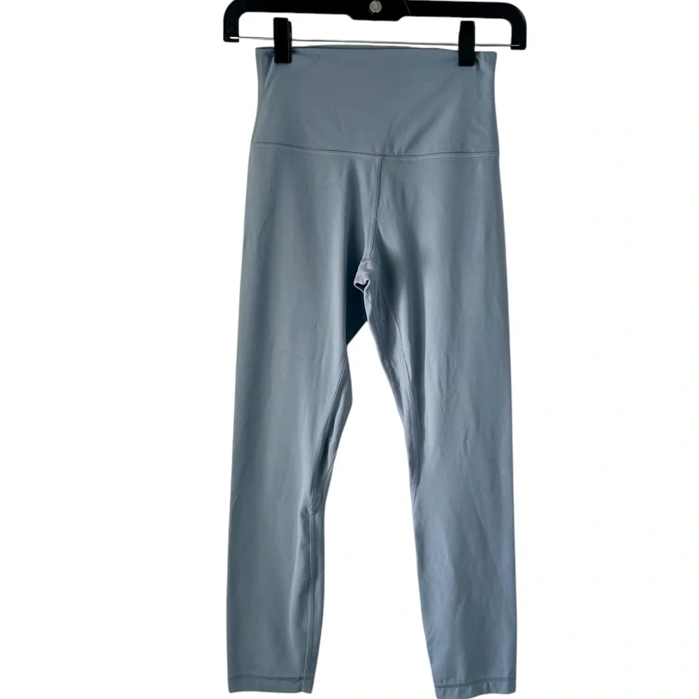Lululemon High-Waisted Leggings - Pwbe Powder Blue Size 4 - Picture 5 of 13